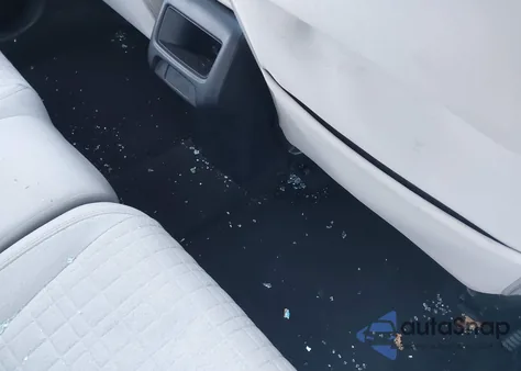 2023 Honda Hr-V Awd Lx z USA, uszkodzony, nr VIN 3CZRZ2H38PM727699